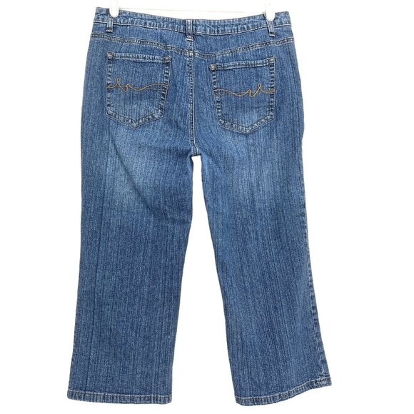 St. John's Bay Women's Cropped Jeans Size 12 Stretch Straight Leg Blue Mid Rise - Picture 2 of 9
